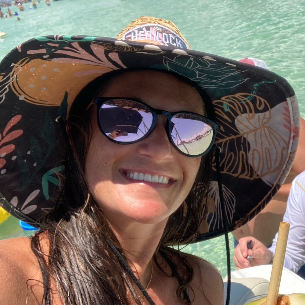 Meet your Posher, Lisa
